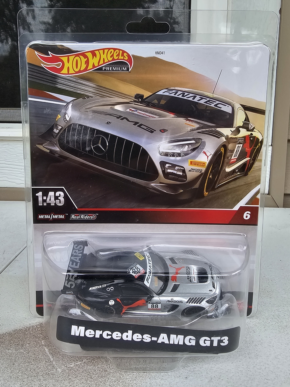 Hot Wheels Premium 1:43 Mercedes-AMG GT3 #88 Real Riders Race Car